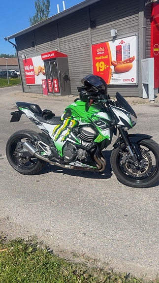 Kawasaki Z800 3 of 4