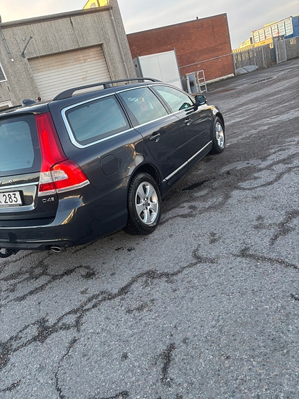 Volvo V70 4 of 4