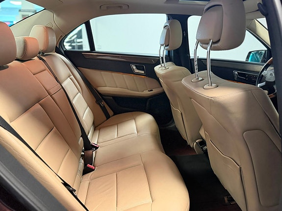 Mercedes-Benz E350 15 of 25