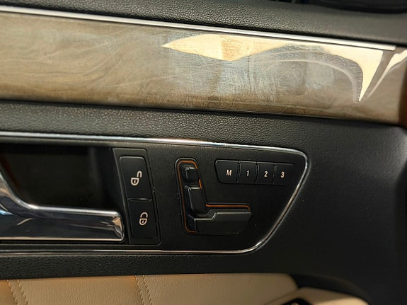 Mercedes-Benz E350 9 of 25