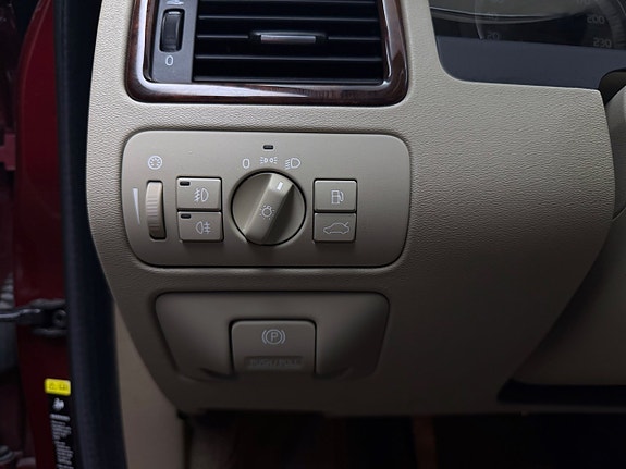 Volvo V70 15 of 25