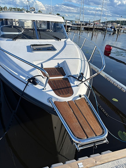 Aquador 27 HT årsmodell 2019 3 of 11