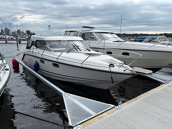 Aquador 27 HT årsmodell 2019 6 of 11