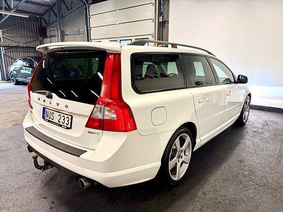 Volvo V70 5 of 24