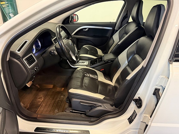 Volvo V70 10 of 24