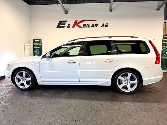Volvo V70 3 of 24