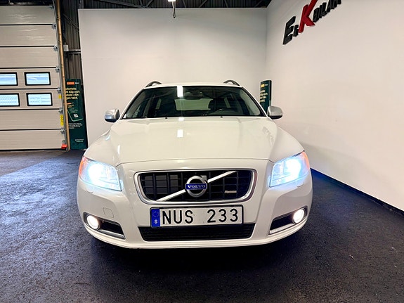 Volvo V70 6 of 24