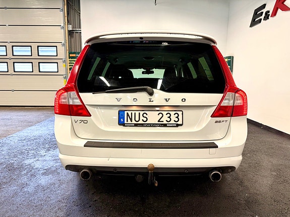 Volvo V70 7 of 24