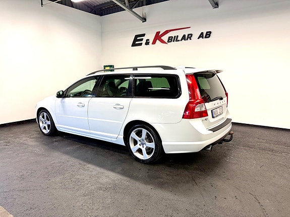Volvo V70 8 of 24