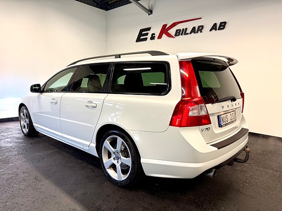 Volvo V70 4 of 24