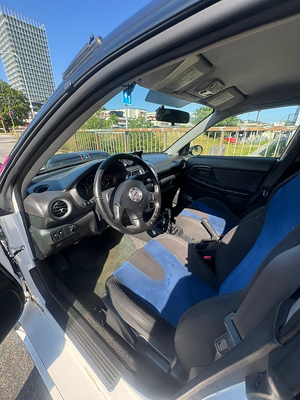 Subaru Impreza 9 of 10