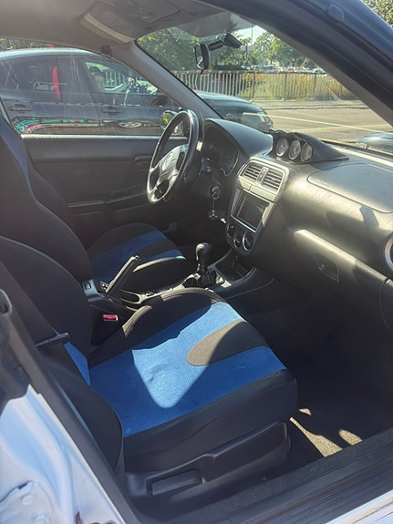 Subaru Impreza 10 of 10