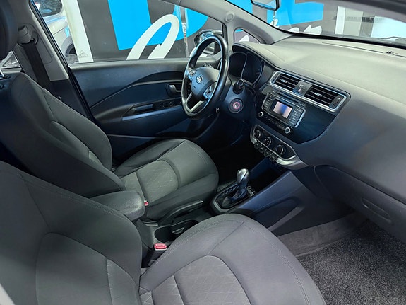 Kia Rio 4 of 5