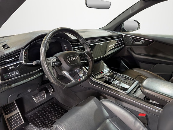 Audi Q8 9 of 30