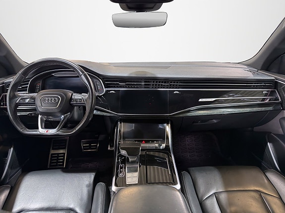 Audi Q8 14 of 30