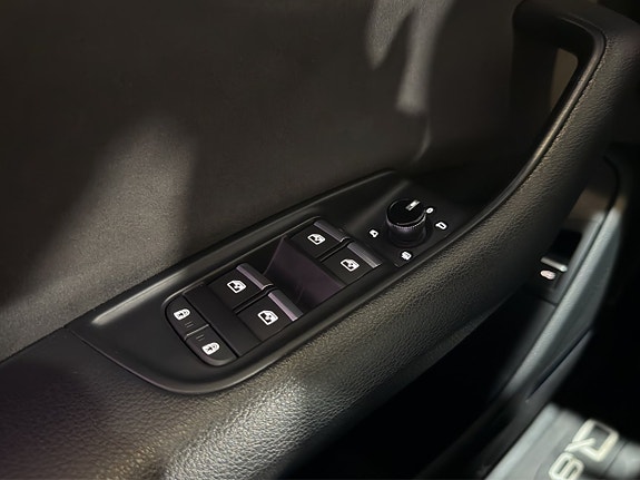 Audi Q8 12 of 30