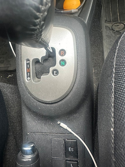 Toyota Yaris 8 of 8