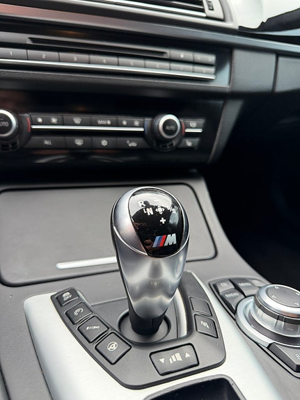 BMW M5 9 of 15