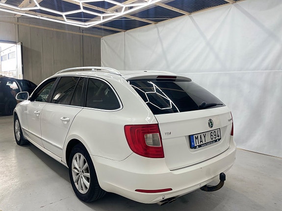 Skoda Superb 7 of 14