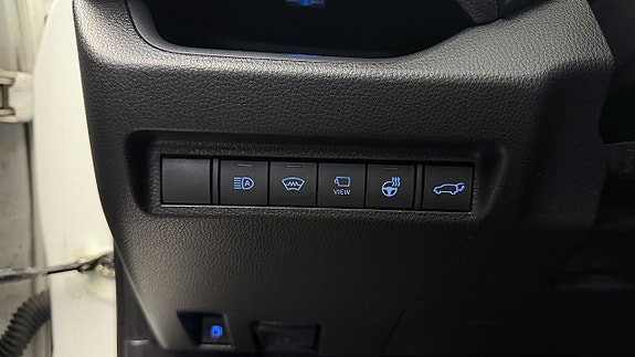 Toyota RAV4 22 of 30