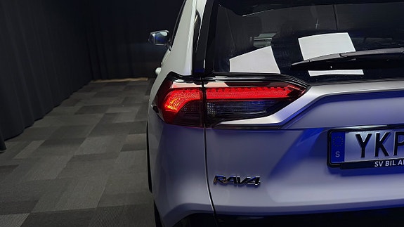 Toyota RAV4 19 of 30