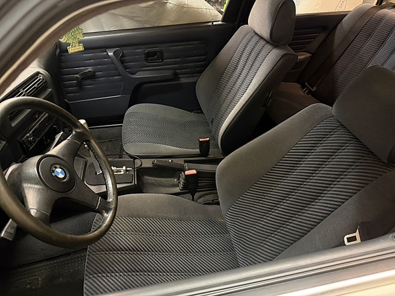 BMW 316i 5 of 7