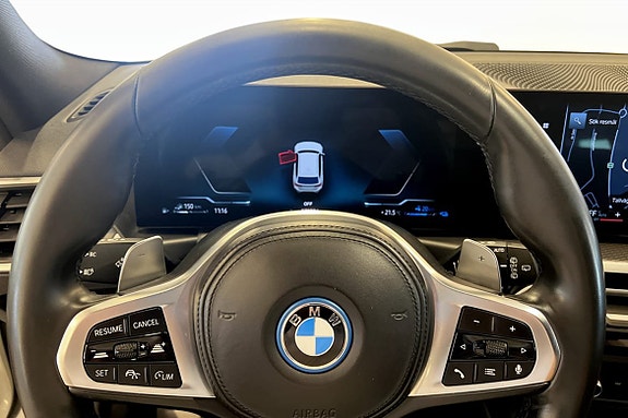 BMW 330e 7 of 9