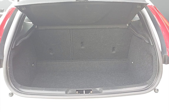 Volvo V40 Cross Country 9 of 10