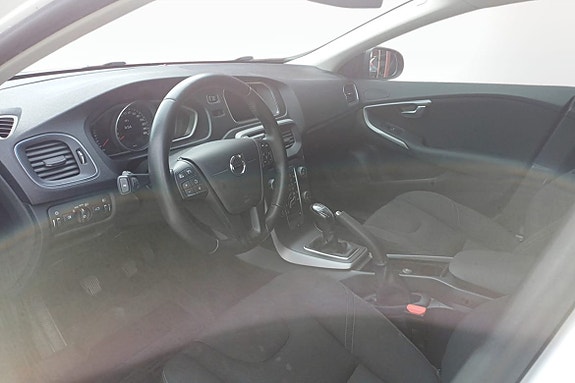 Volvo V40 Cross Country 5 of 10