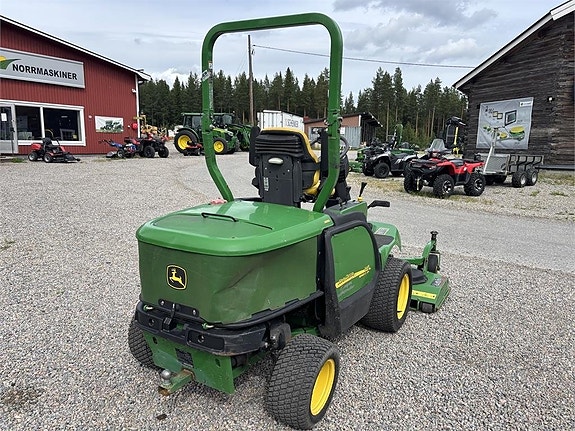 John Deere 1445 4 of 5