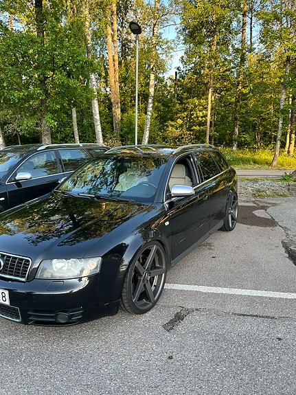 Audi S4 2 of 11