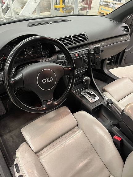Audi S4 7 of 11