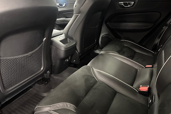 Volvo XC60 12 of 21