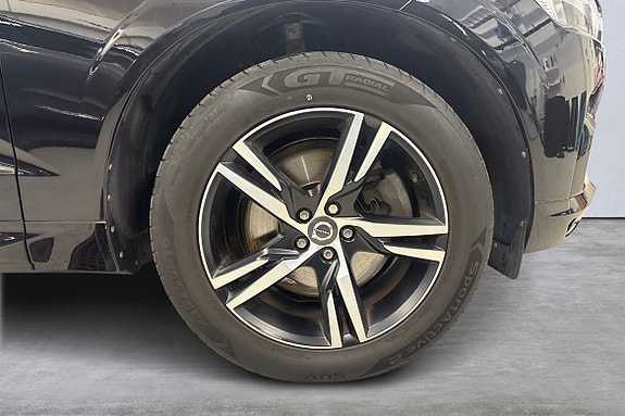 Volvo XC60 14 of 21