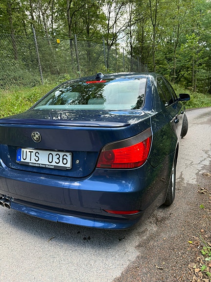 BMW 525i 8 of 10
