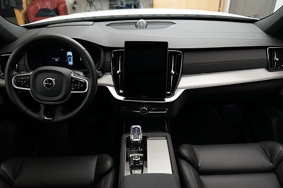 Volvo XC90 7 of 24