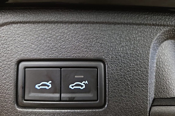 Volkswagen Passat Alltrack 11 of 15