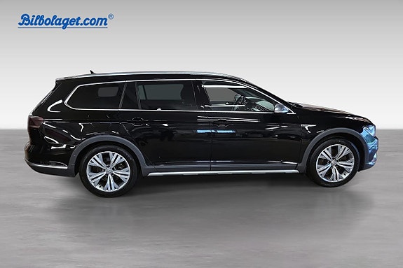 Volkswagen Passat Alltrack 5 of 15