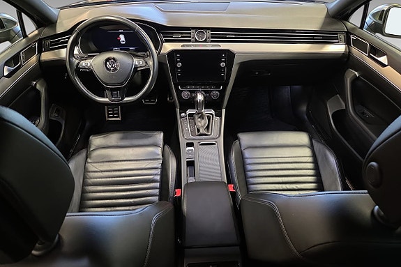 Volkswagen Passat Alltrack 7 of 15