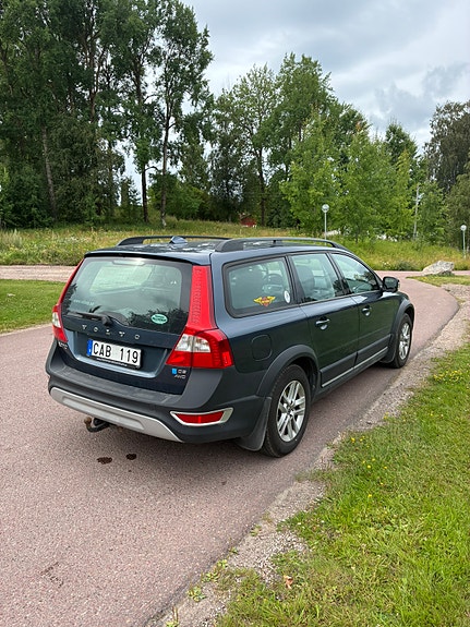 Volvo XC70 4 of 5