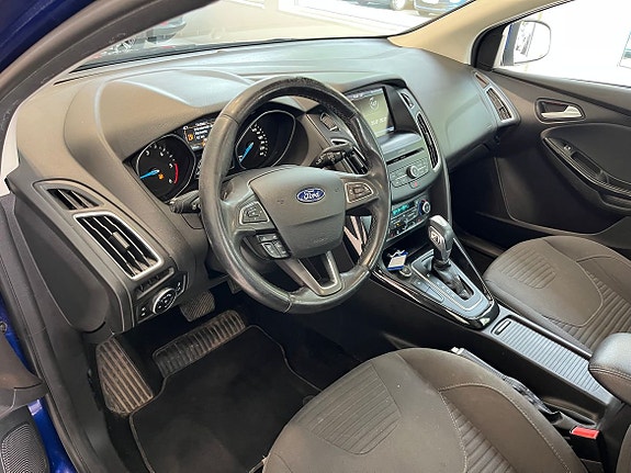 Ford Focus 5 of 8