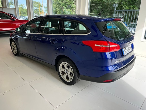 Ford Focus 3 of 8
