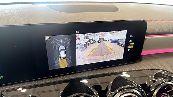 Mercedes-Benz CLA250 16 of 16