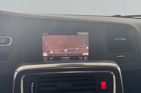 Volvo V60 Cross Country 6 of 18