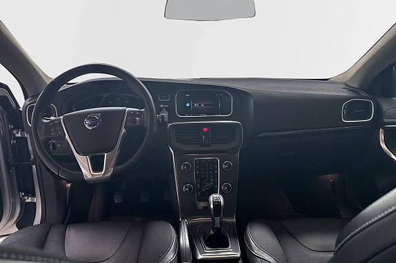 Volvo V40 5 of 19