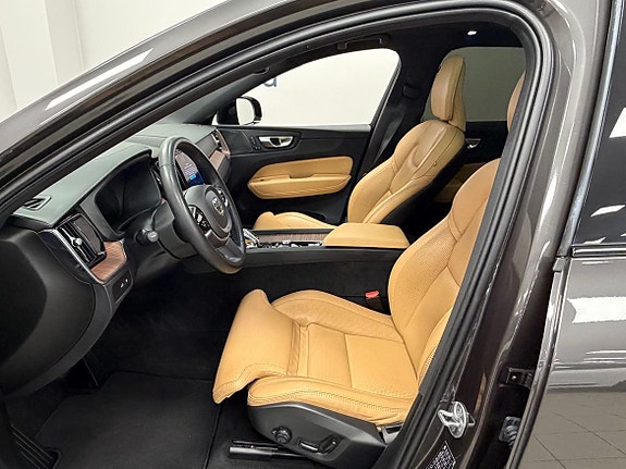 Volvo XC60 9 of 27