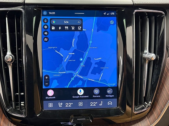 Volvo XC60 16 of 27