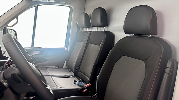 Volkswagen Crafter 8 of 14
