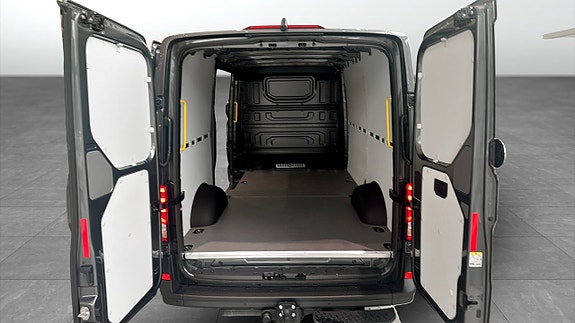 Volkswagen Crafter 13 of 14