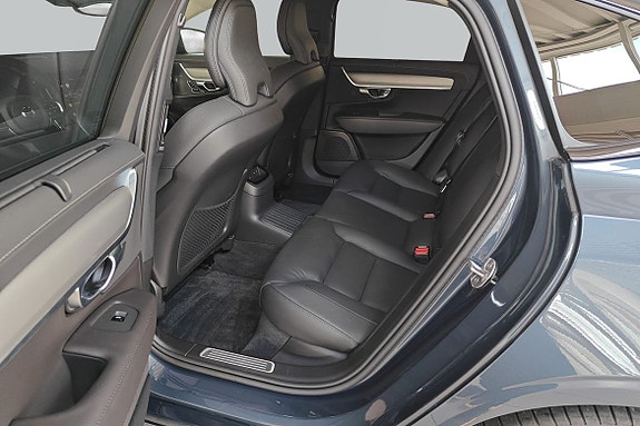 Volvo S90 6 of 26